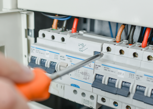 Galería de imágenes AZIRA MONTAJES ELÉCTRICOS, S.L.U 1