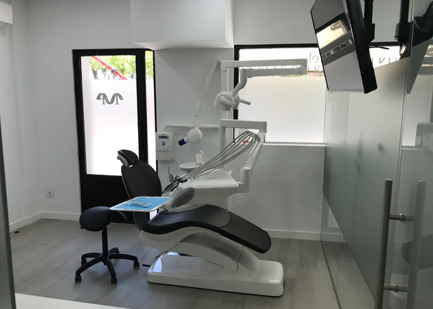 Galería de imágenes CLINICA DENTAL IVAN FERNANDEZ 1