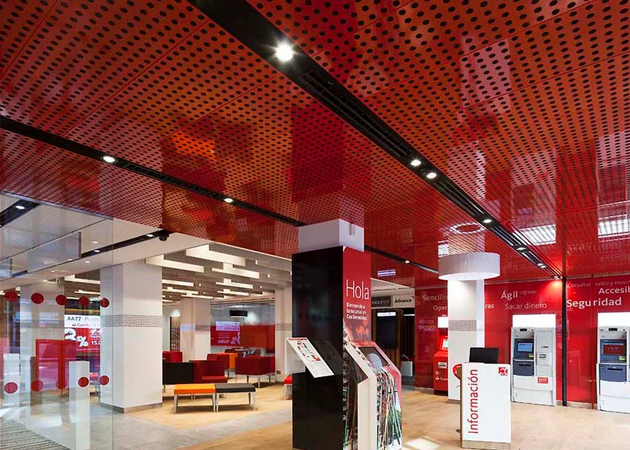 Galería de imágenes BANCO SANTANDER Pº DEL CRISTO 1