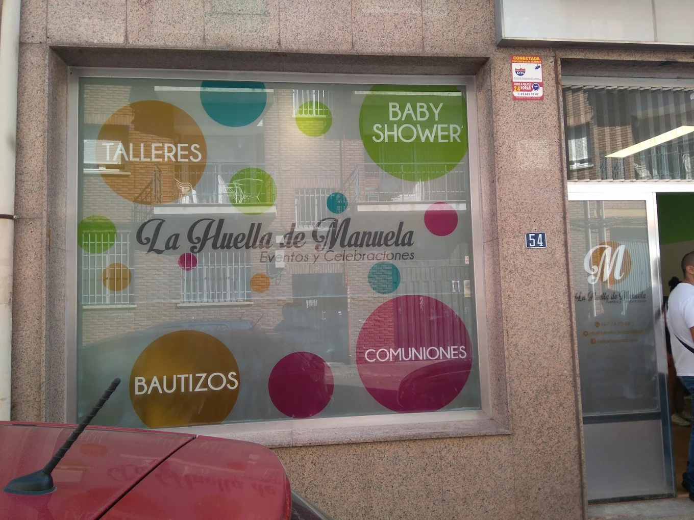 Foto de portada LA HUELLA DE MANUELA