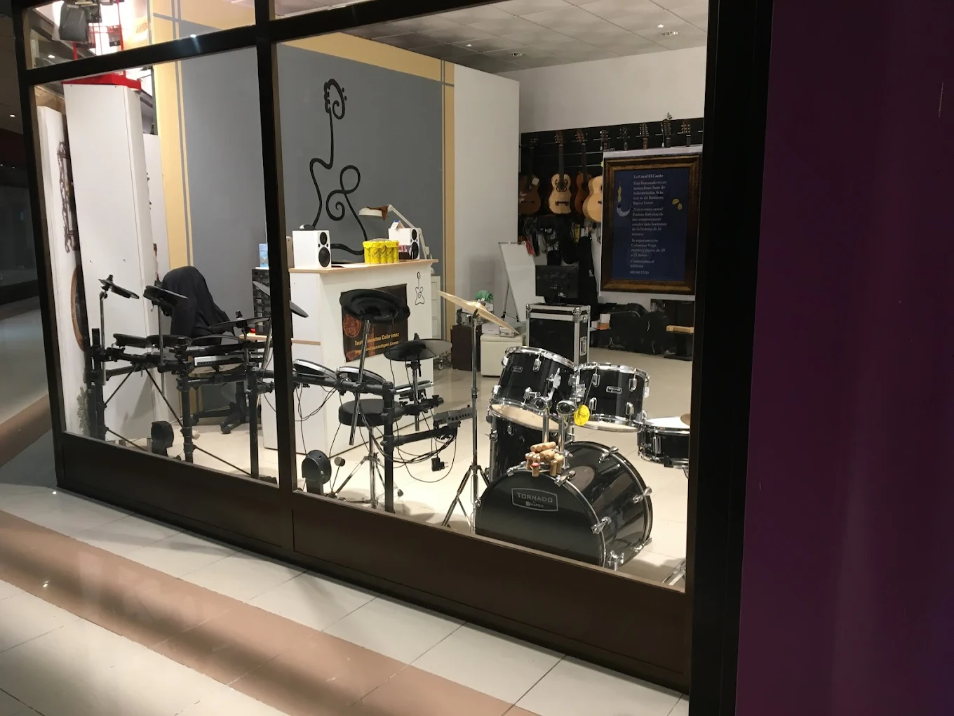 Foto de portada INSTRUMENTOS COLMENAR