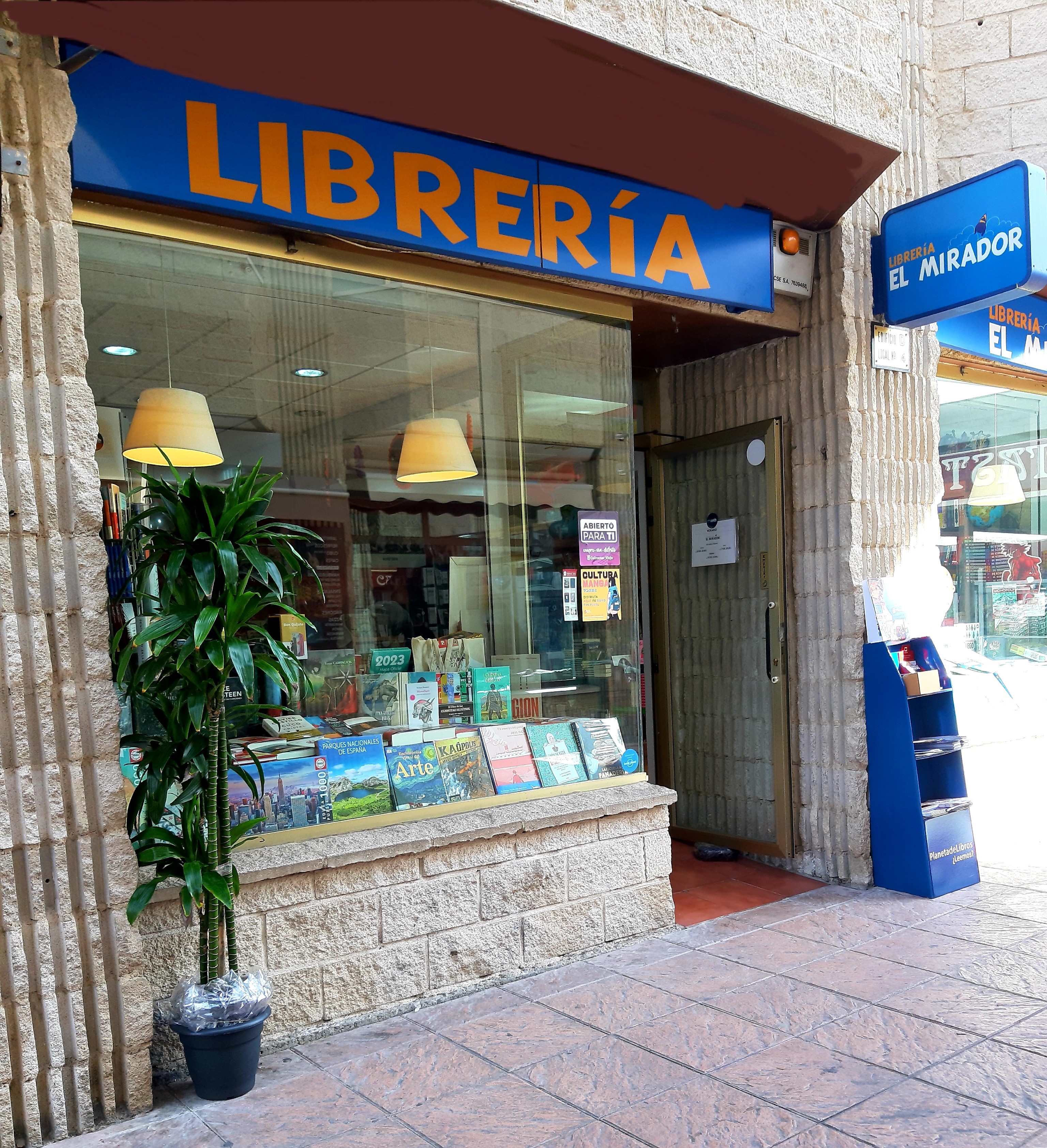 Foto de portada LIBRERÍA EL MIRADOR